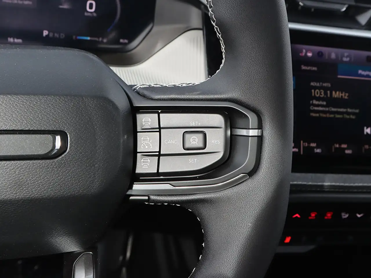 Jeep Cherokee снимка Jeep Cherokee