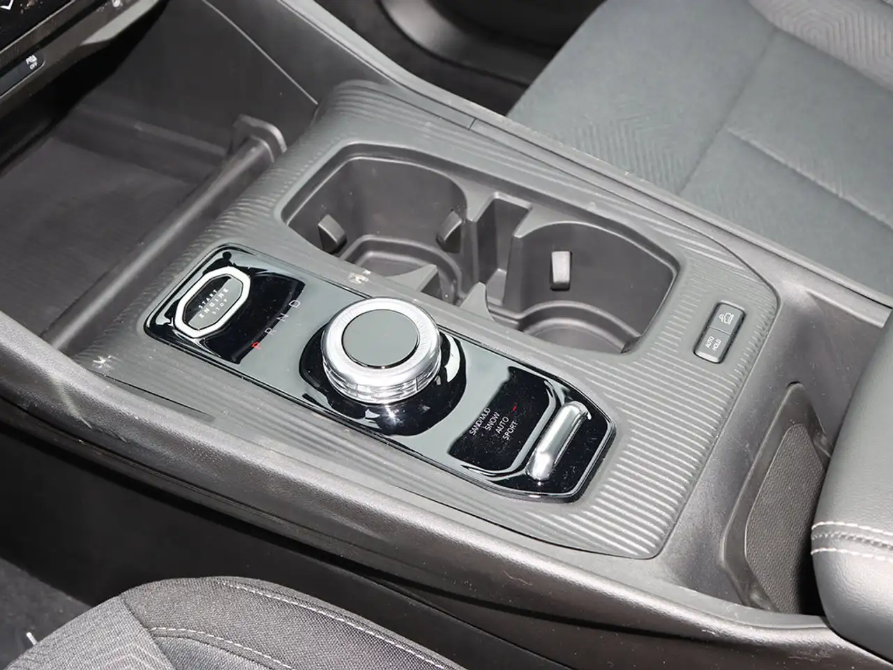 Jeep Cherokee снимка Jeep Cherokee