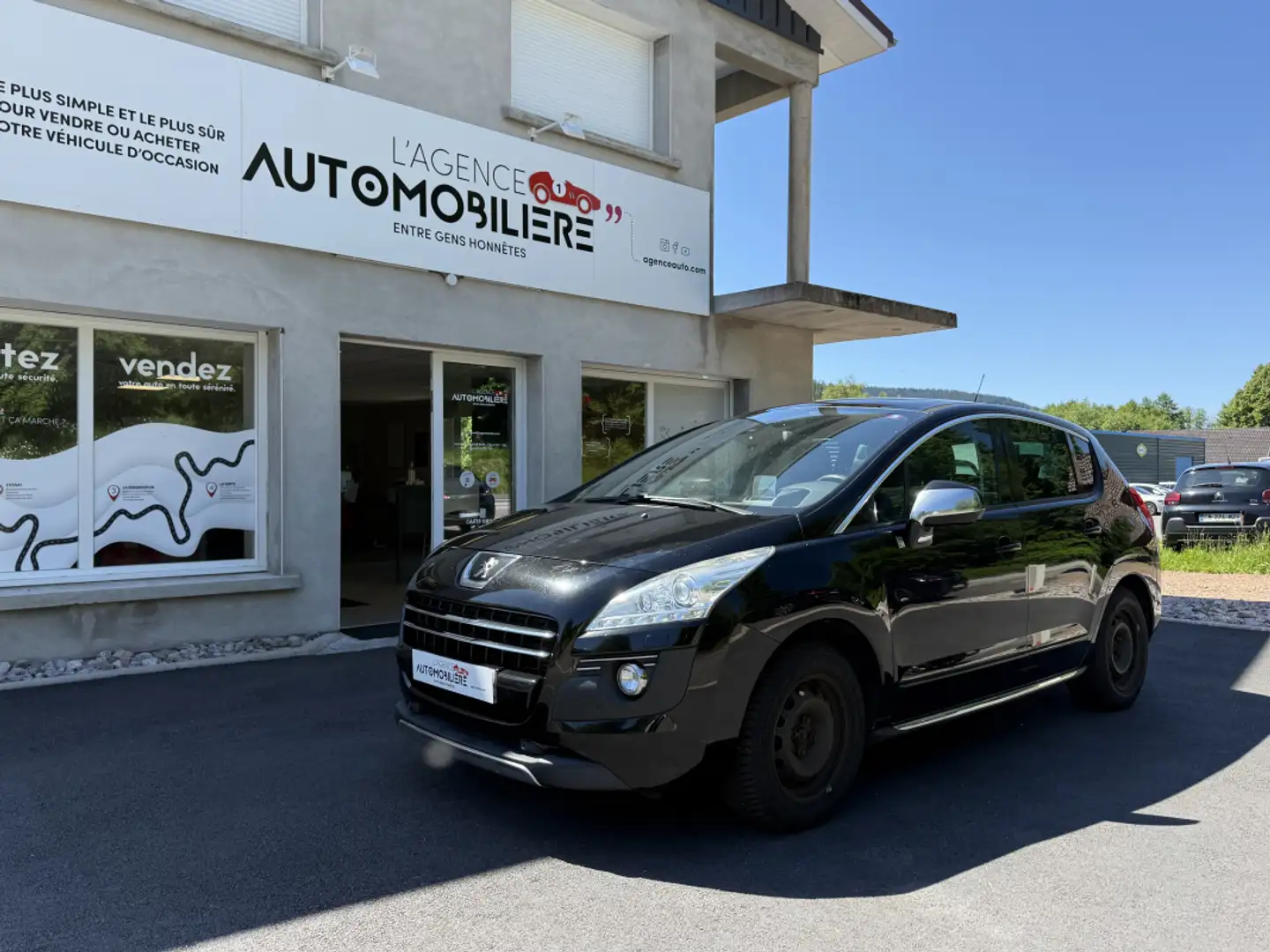 Peugeot 3008 2.0 HDi Hybrid 200 cv Negro - 1