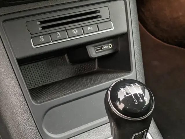 Volkswagen Tiguan view 13