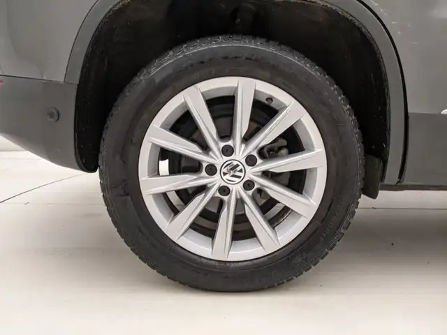 Volkswagen Tiguan view 9