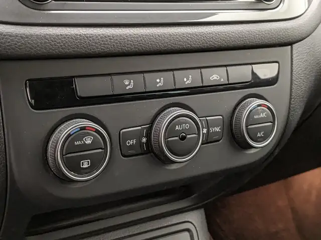 Volkswagen Tiguan view 14
