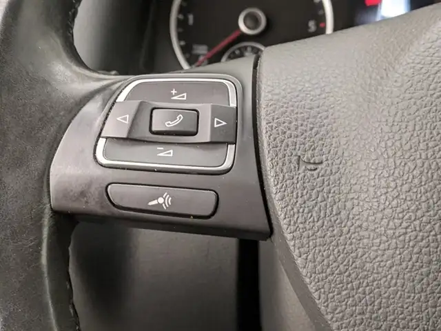Volkswagen Tiguan view 11