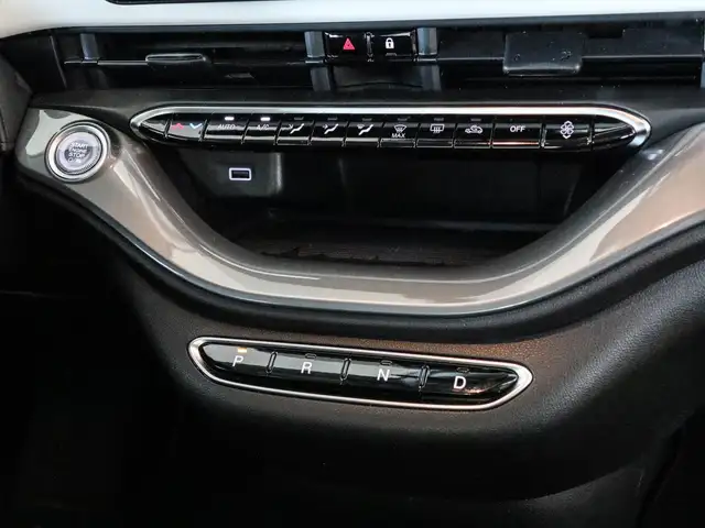 Fiat 500e view 8