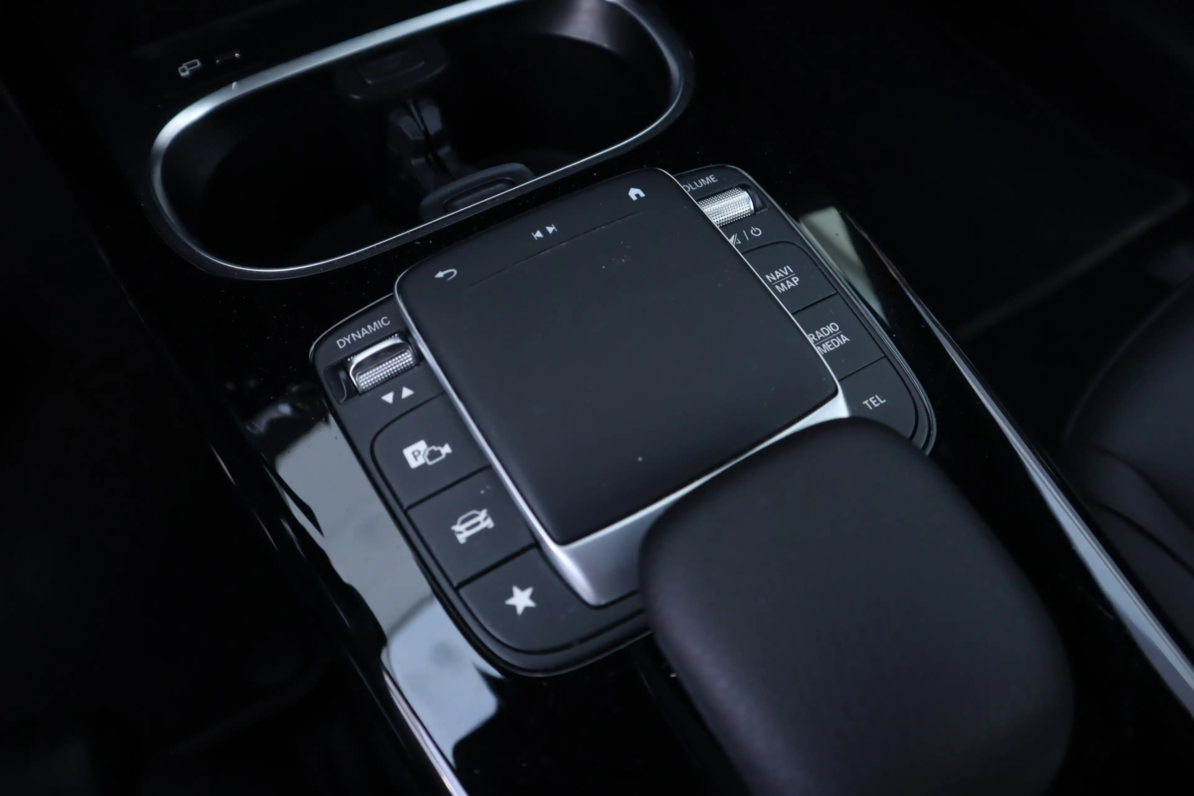 Mercedes-Benz A 250 e Progressive | BLIS | Distronic | Sfeer | Elec.tr — photo 18