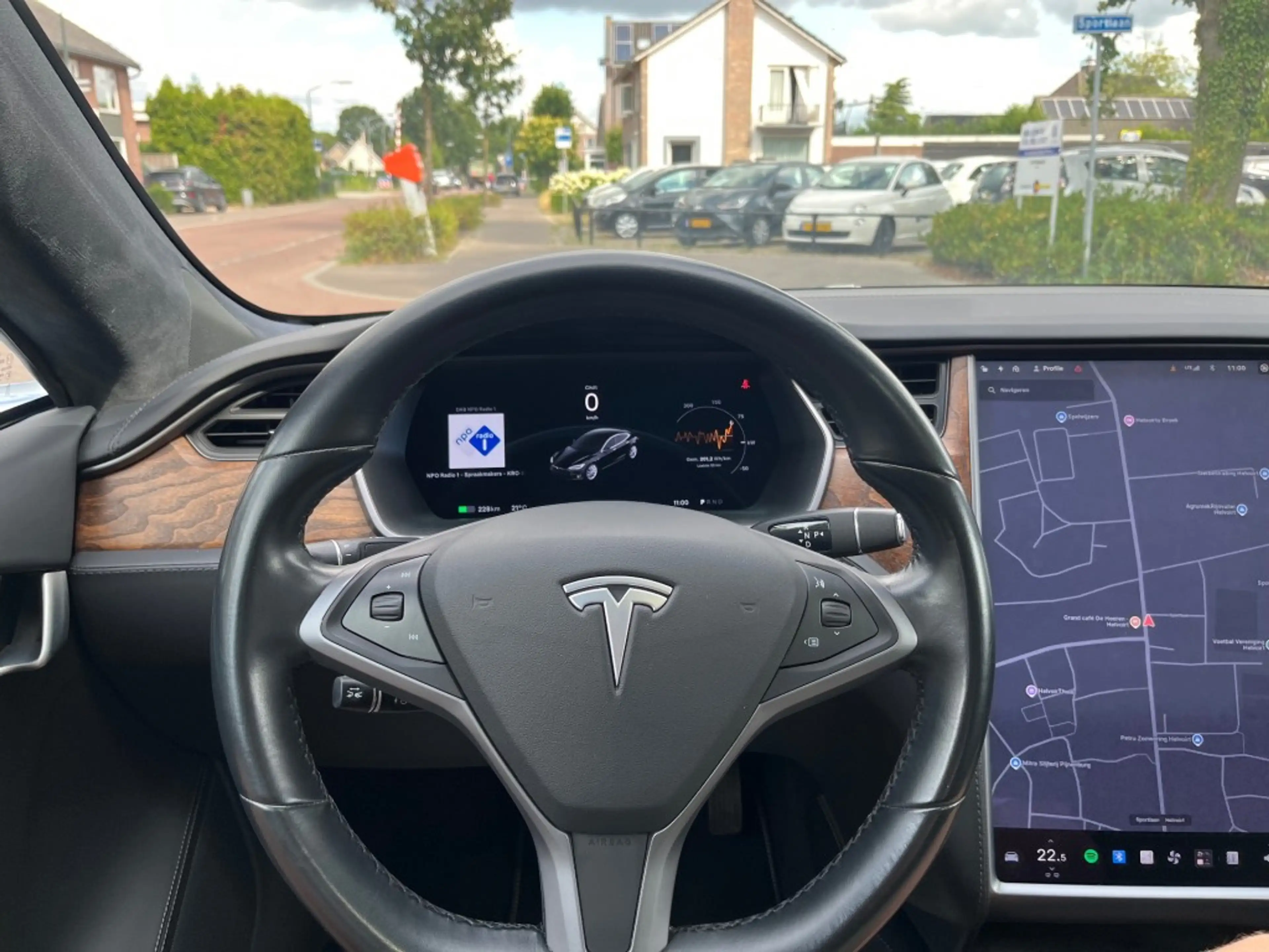 Tesla Model S 100D — photo 9