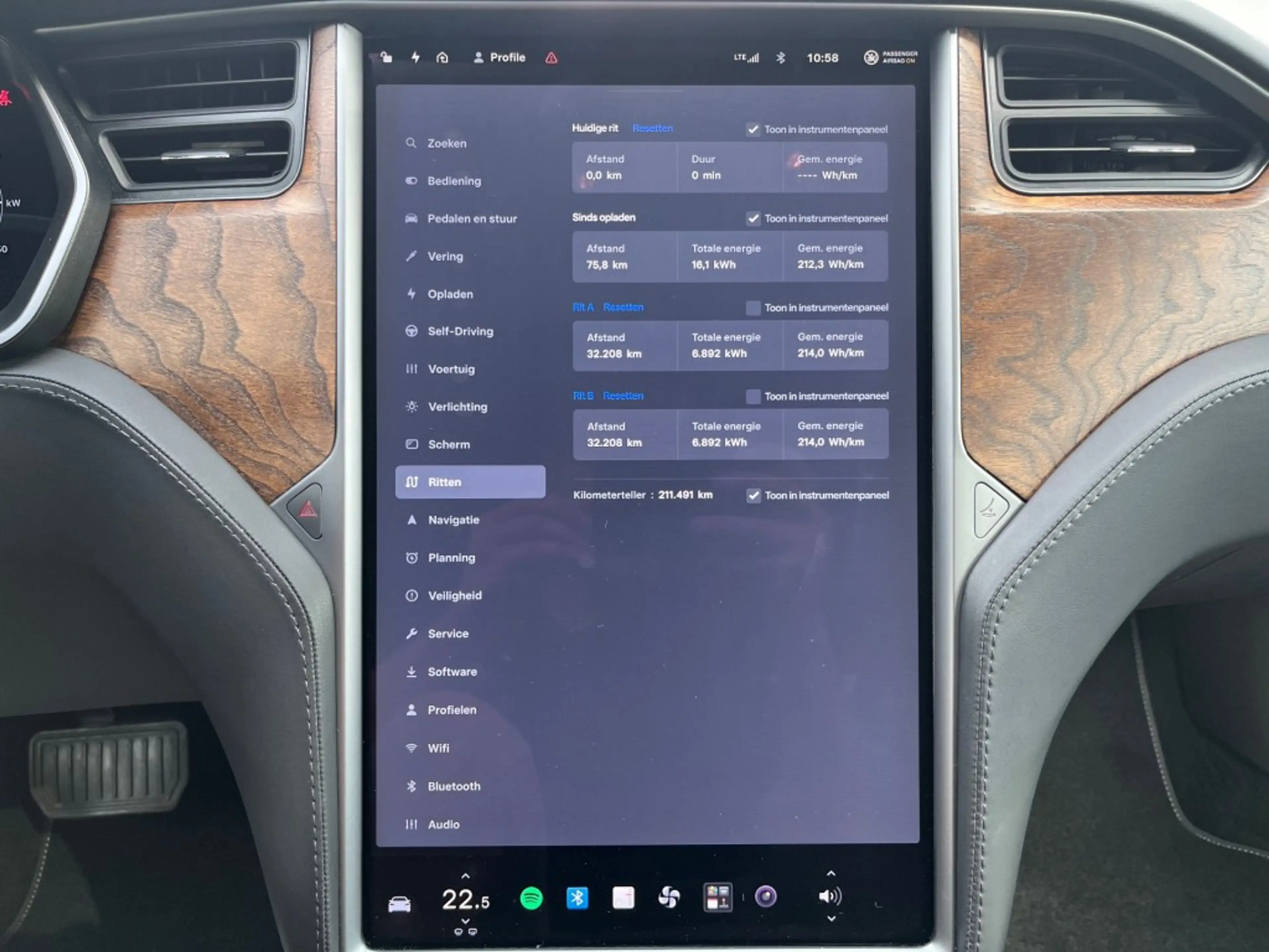 Tesla Model S 100D — photo 12