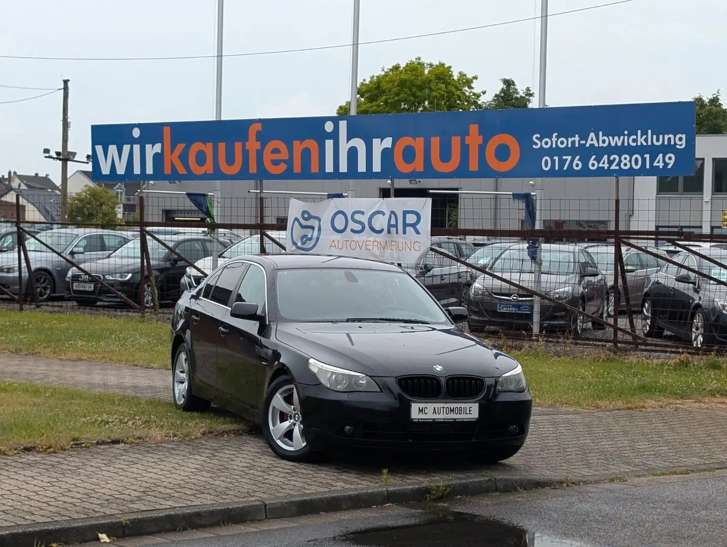 BMW 525 Baureihe 5 Lim. 525i*LEDER*XENON*PDC !! Noir - 1