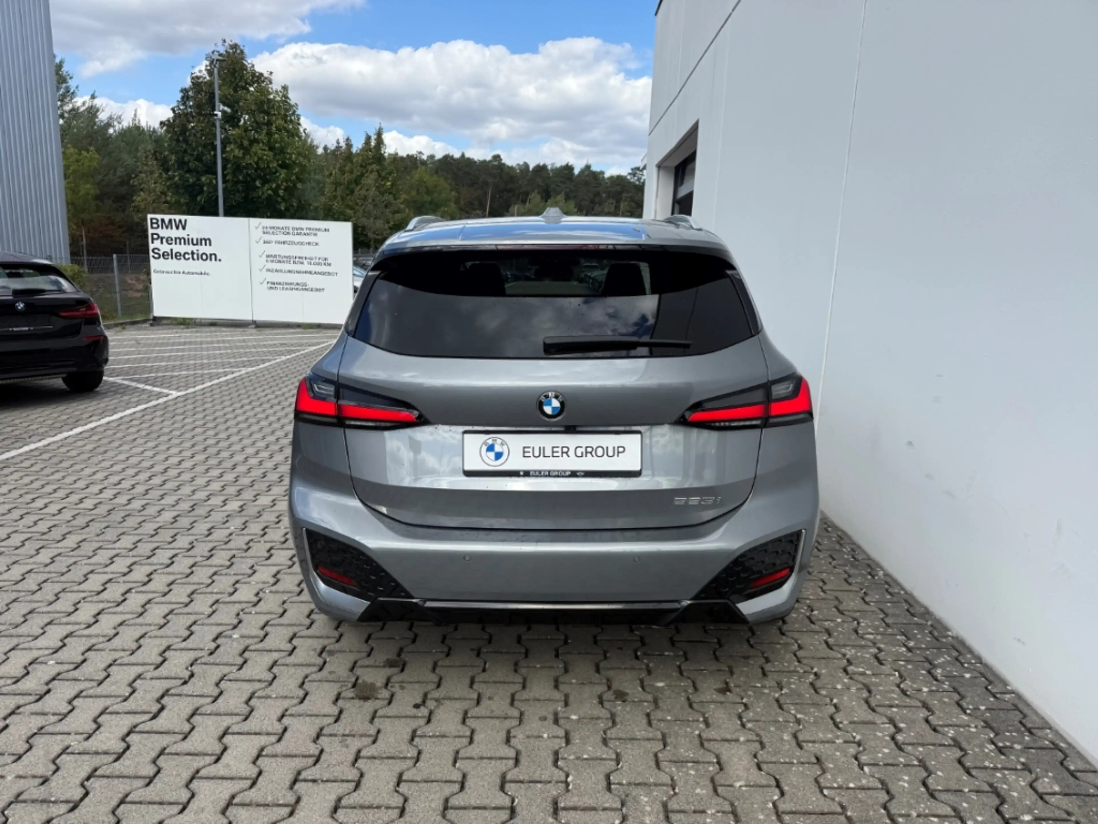 BMW 223 Active Tourer iA M Sportpaket AHK-klappbar Navi Le — photo 5