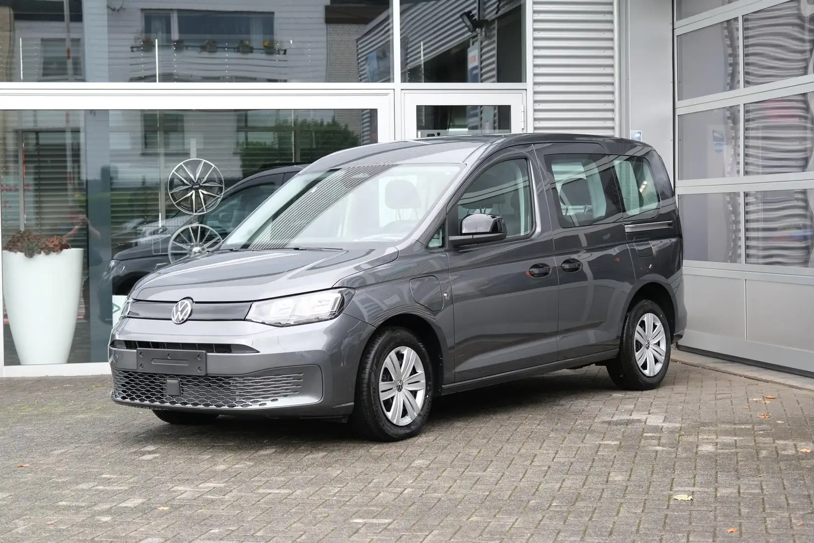 Volkswagen Caddy eHybrid Anhängerkupplung App-Connect Winterpake... Grau - 1