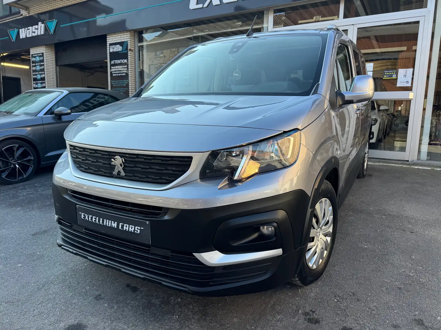 Peugeot Rifter 1.5 BlueHDi Lang Gps Airco 7Place Très Propre Grey - 1