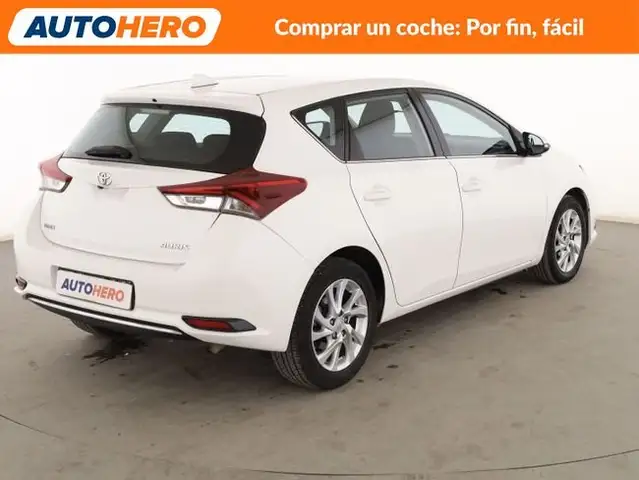 Toyota Auris view 6