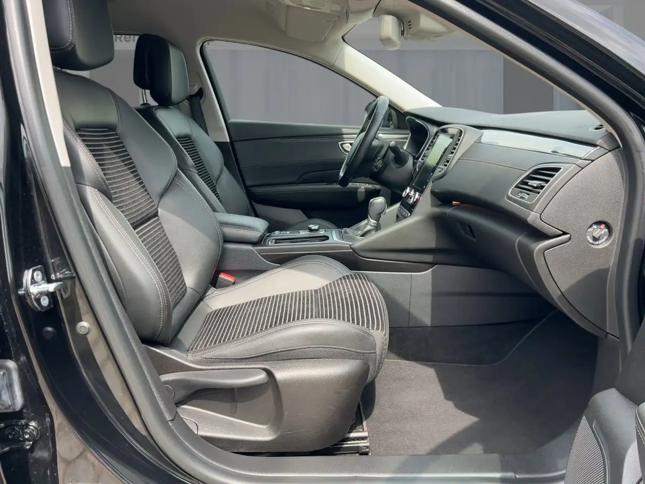 Renault Talisman Grandtour TCe 160 Limited, миниатюра 8