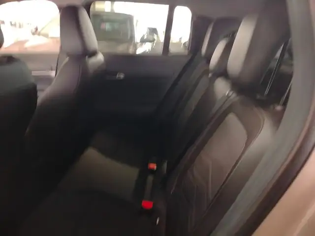 Jeep Avenger view 14