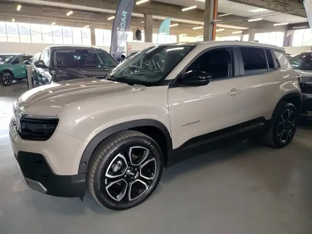 Jeep Avenger view 8