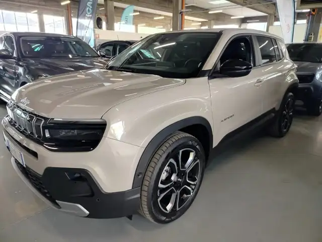Jeep Avenger view 7