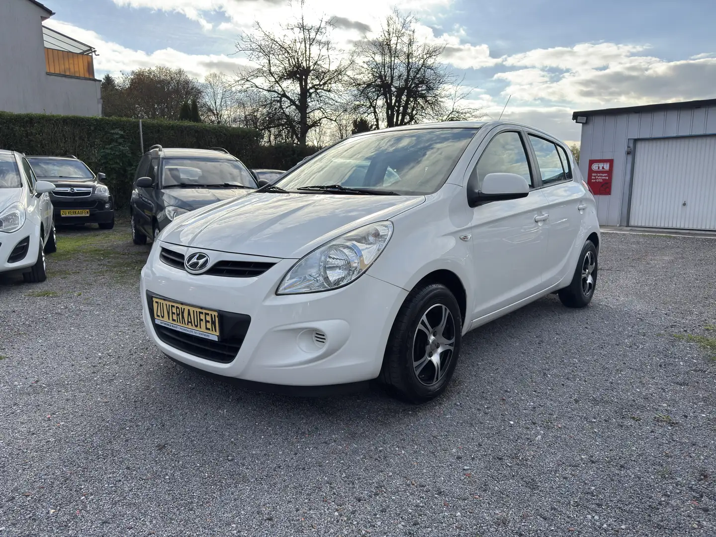 Hyundai i20 i20  5-Türer 1.2 Classic Weiß - 1