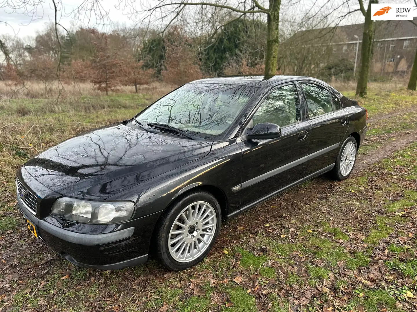 Volvo S60 2.4 Edition Nieuwe apk bij aflevering. KMSTAND ONL Zwart - 1