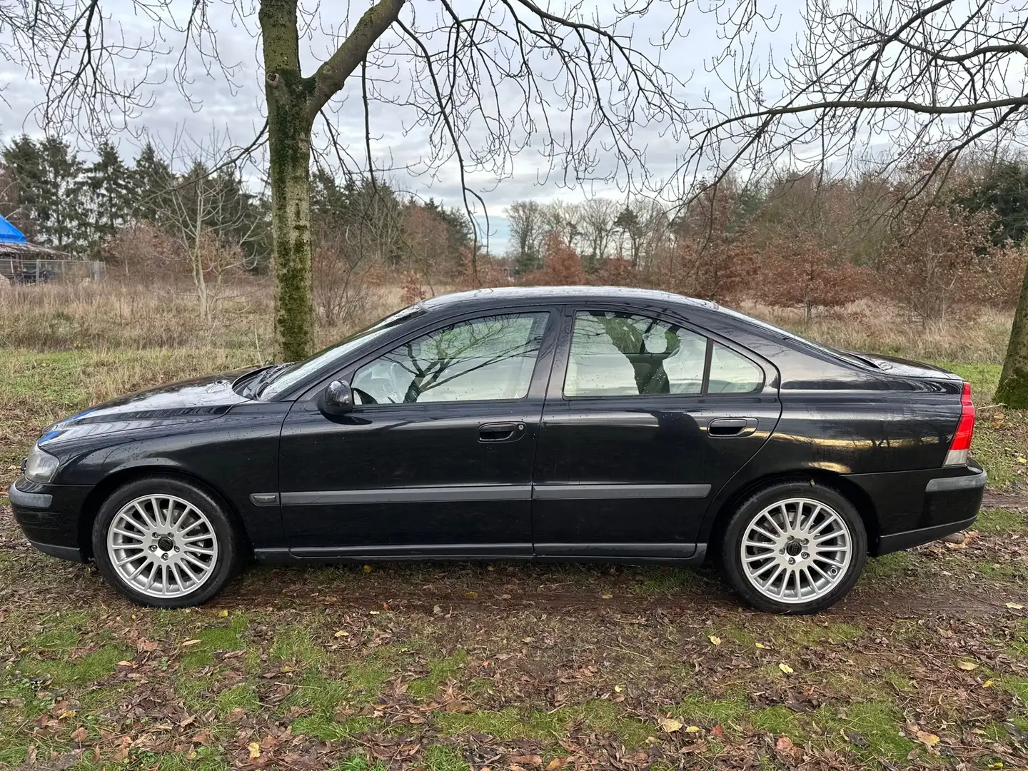 Volvo S60 2.4 Edition Nieuwe apk bij aflevering. KMSTAND ONL Zwart - 2