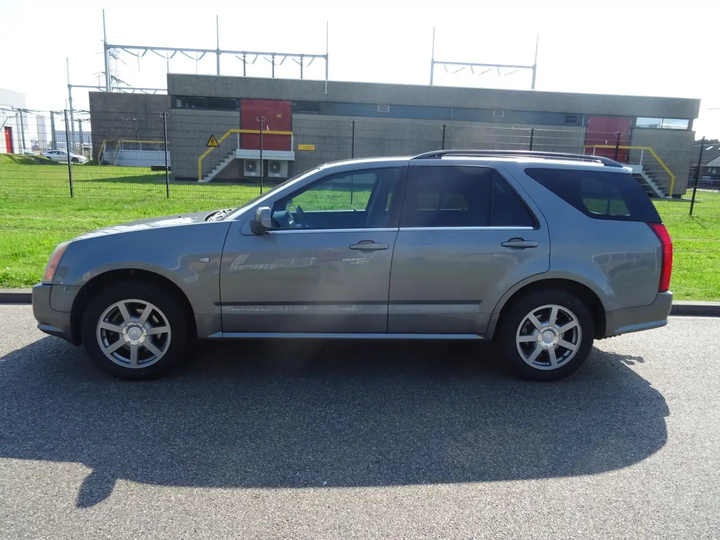 Cadillac SRX 3.6 Sport Luxury Gris - 2