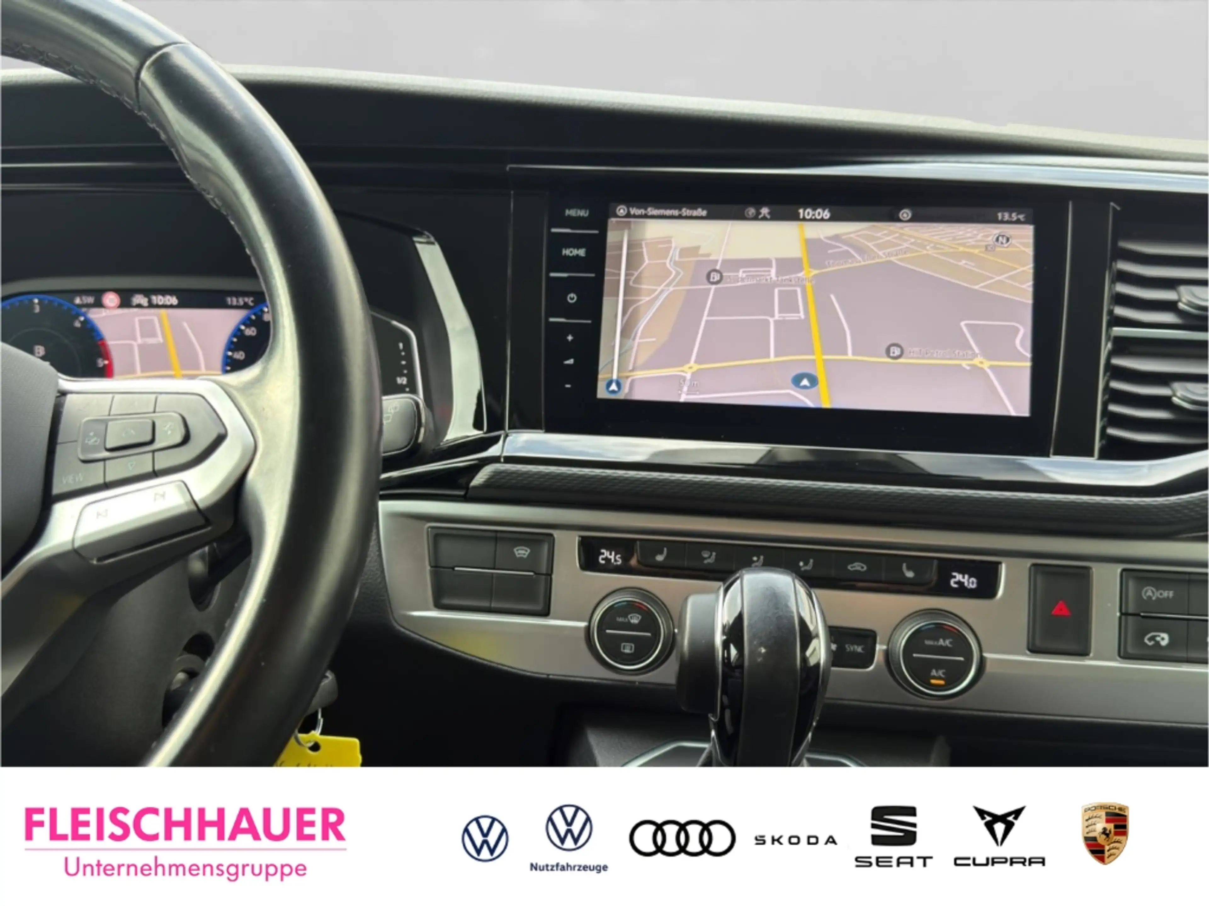 Volkswagen T6.1 Multivan 2,0 TDI 4MOTION AHK+Navi+StHz+Leder+ACC+RK+PDC-Plu — photo 13
