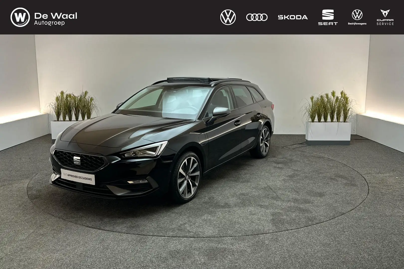 SEAT Leon e-Hybrid Sportstourer 1.4 TSI 204pk DSG eHybrid PHEV FR | P Zwart - 1