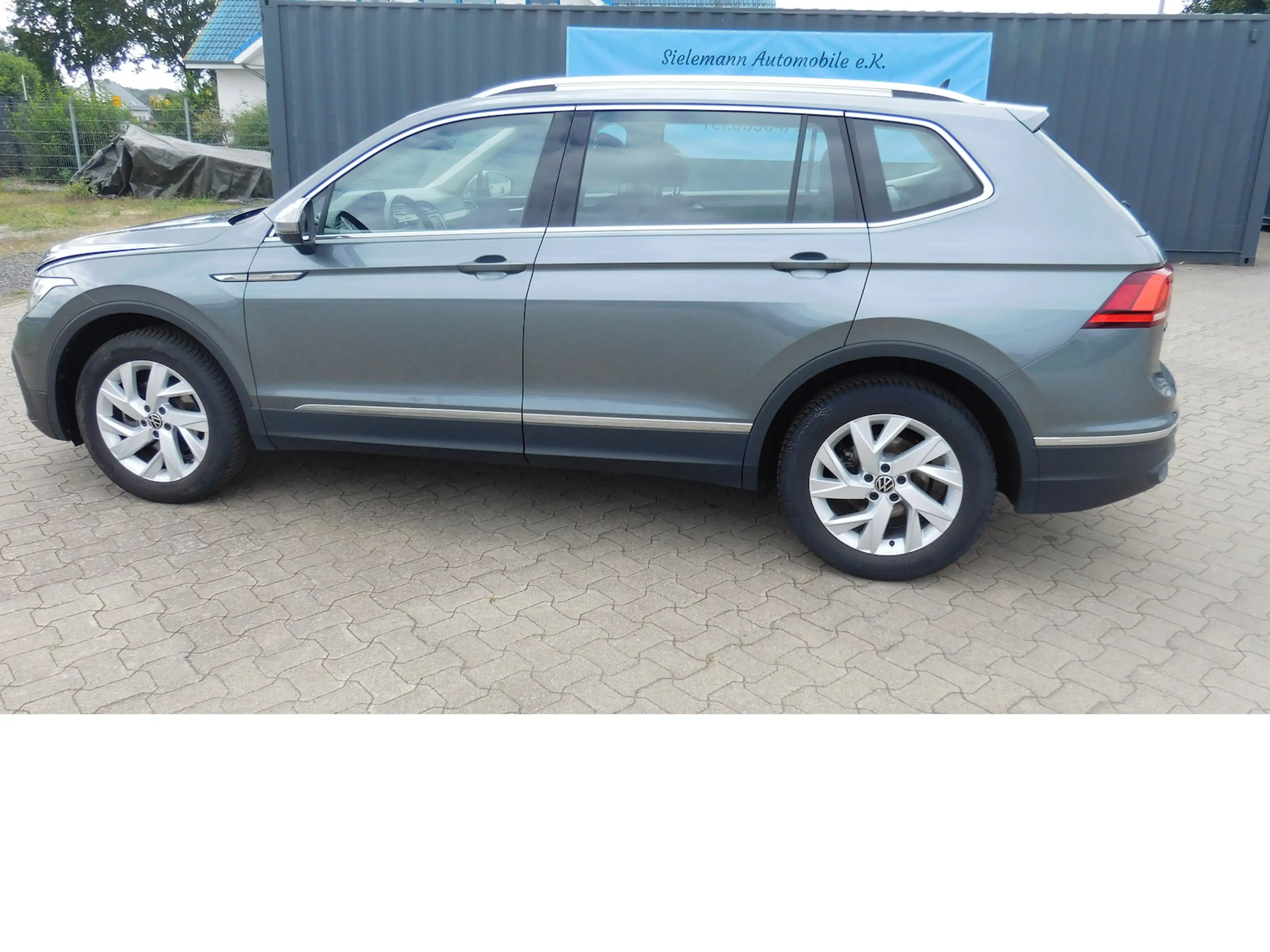 Volkswagen Tiguan Allspace 1.5 TSI Life 7 Sitze Navi DSG