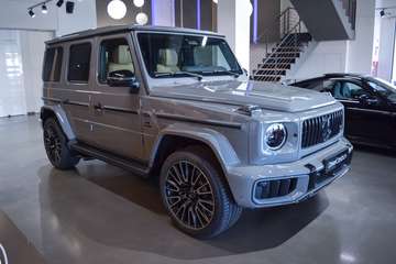 Linea Exclusive Interior 4Matic Speedshift TCT 9G