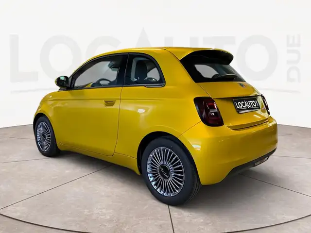 Fiat 500 view 5