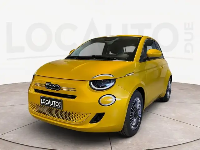 2025 Fiat 500 in Yellow for sale