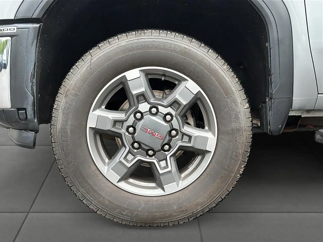 GMC Sierra 2500HD photo GMC Sierra 2500HD