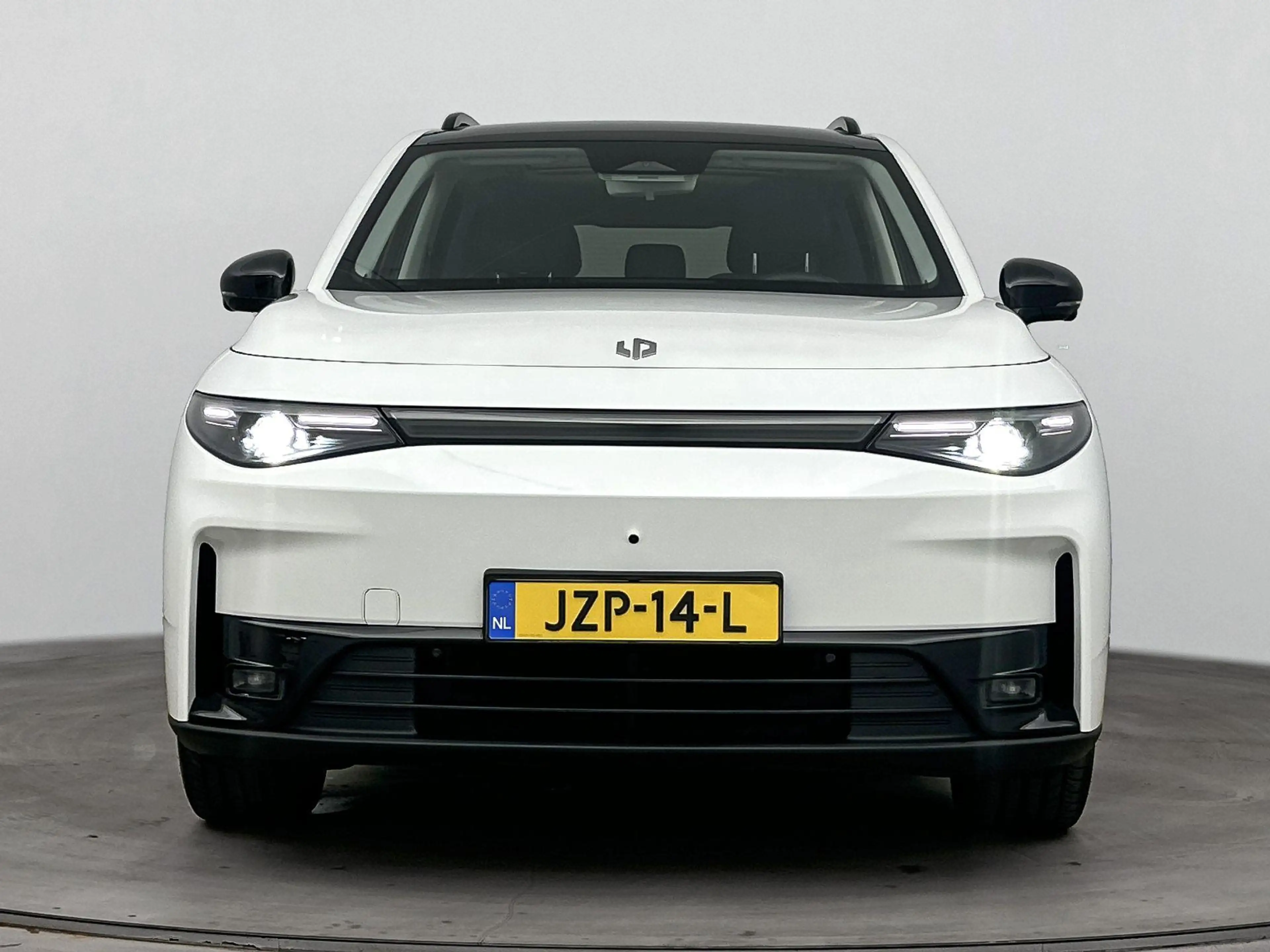 Leapmotor C10 Design 69.9 kWh | Demo | Navigatie | Camera | Stoe — photo 14