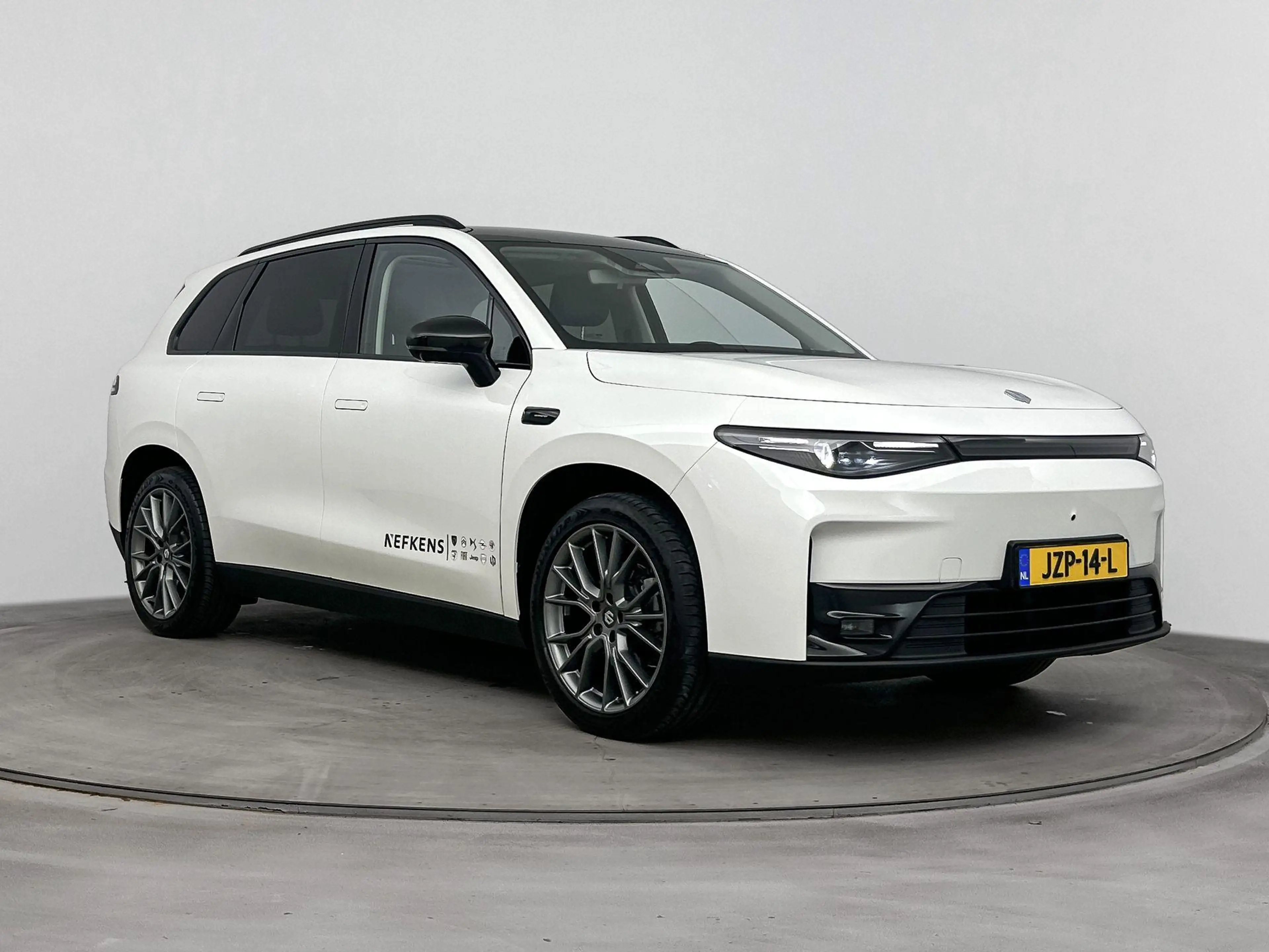 Leapmotor C10 Design 69.9 kWh | Demo | Navigatie | Camera | Stoe — photo 13