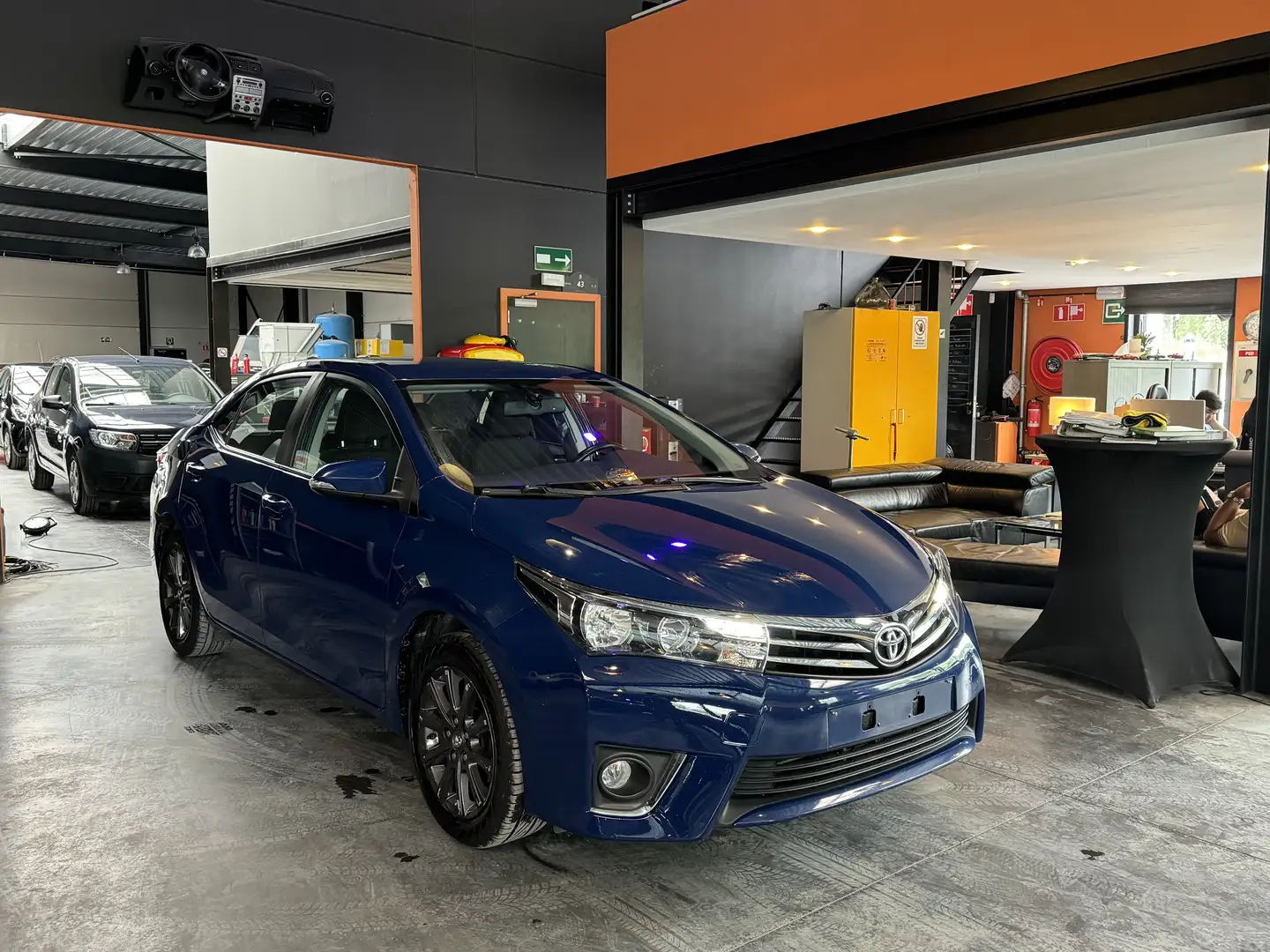 Toyota Corolla 1.33i VVT-i - A/C - NAVI - CAM -MEDIA/TEL -ATT REM Blauw - 1