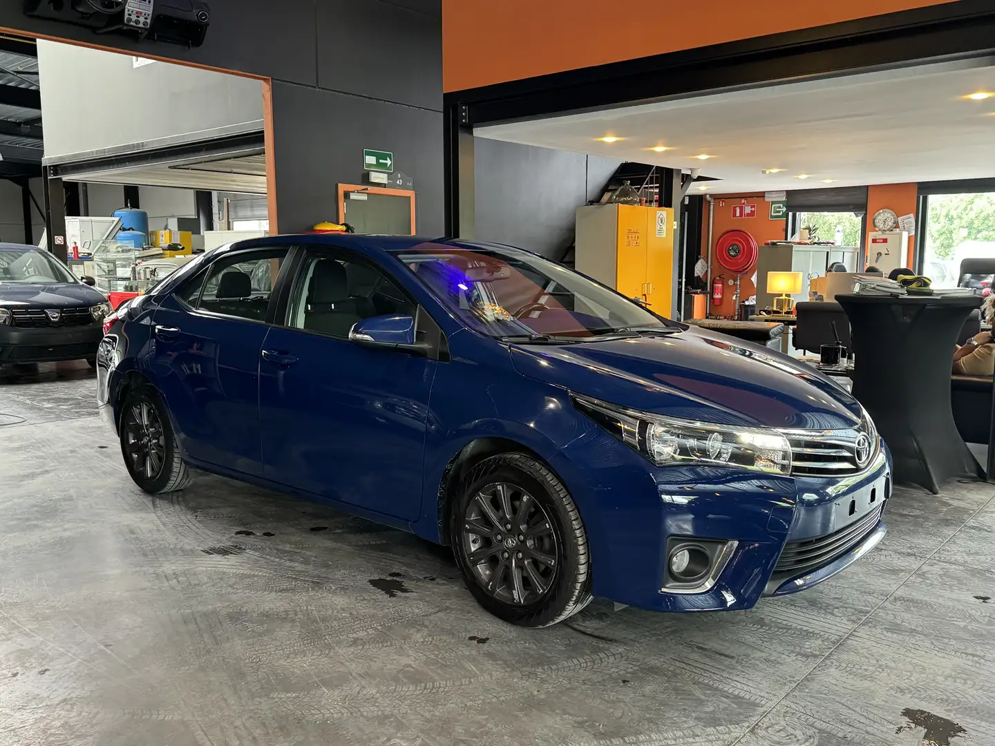 Toyota Corolla 1.33i VVT-i - A/C - NAVI - CAM -MEDIA/TEL -ATT REM Blauw - 2