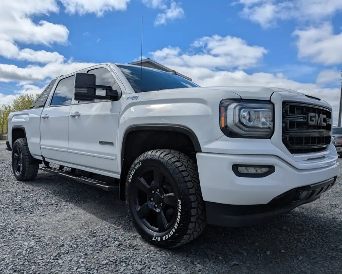 GMC Sierra 1500 photo GMC Sierra 1500