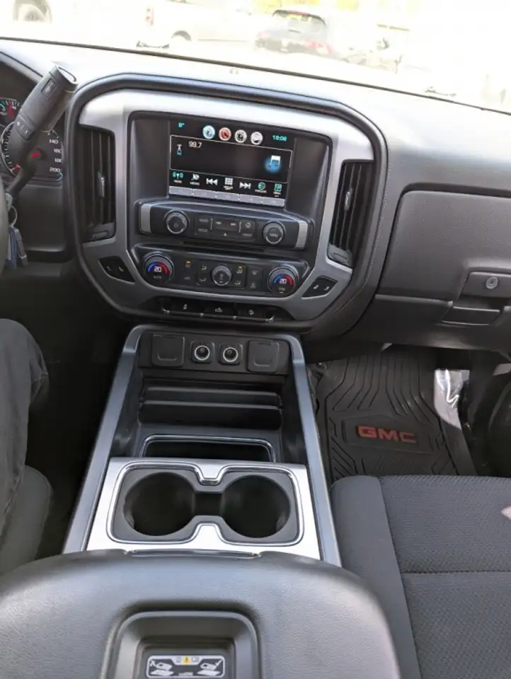 GMC Sierra 1500 photo GMC Sierra 1500