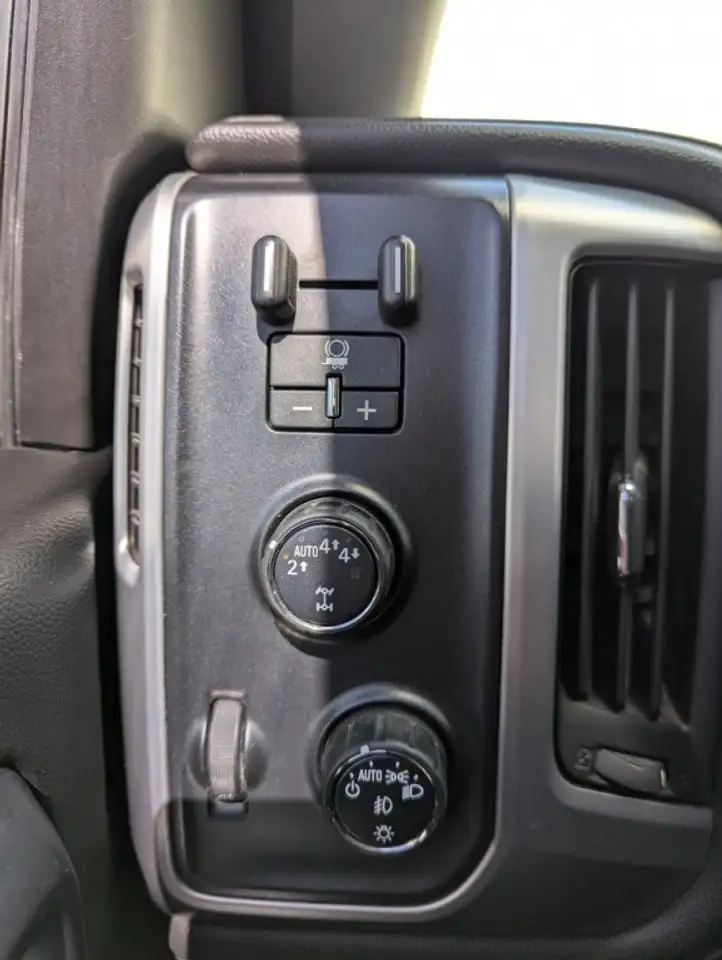 GMC Sierra 1500 photo GMC Sierra 1500