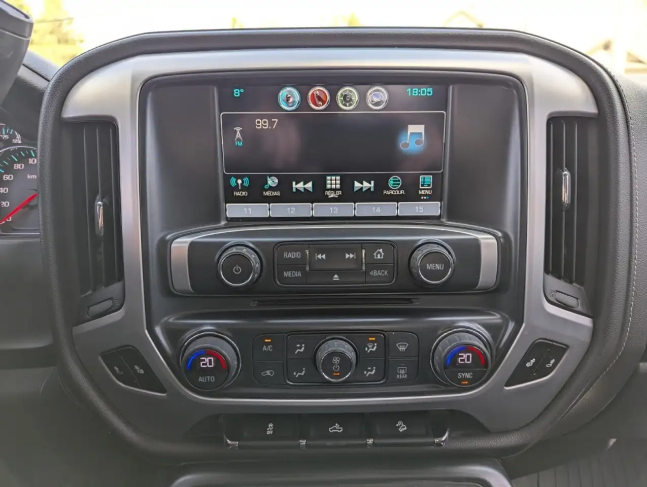 GMC Sierra 1500 photo GMC Sierra 1500