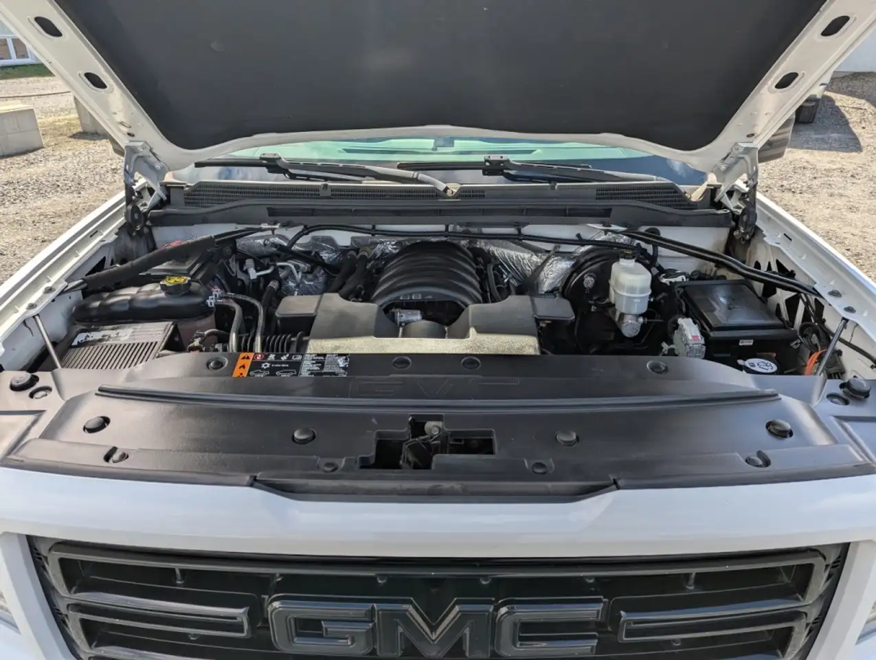 GMC Sierra 1500 photo GMC Sierra 1500