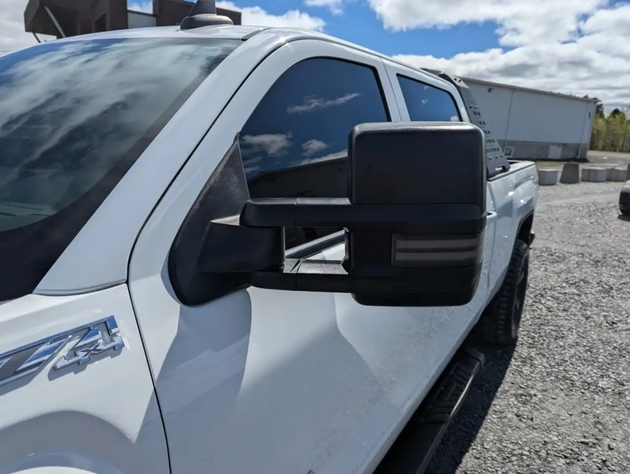 GMC Sierra 1500 photo GMC Sierra 1500