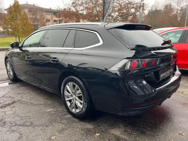 Peugeot 508 view 3