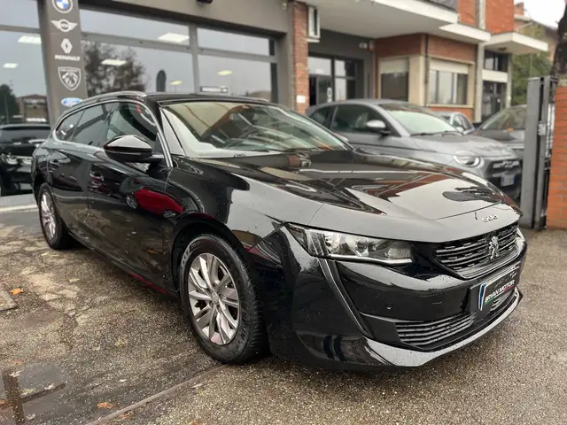 Peugeot 508 view 6
