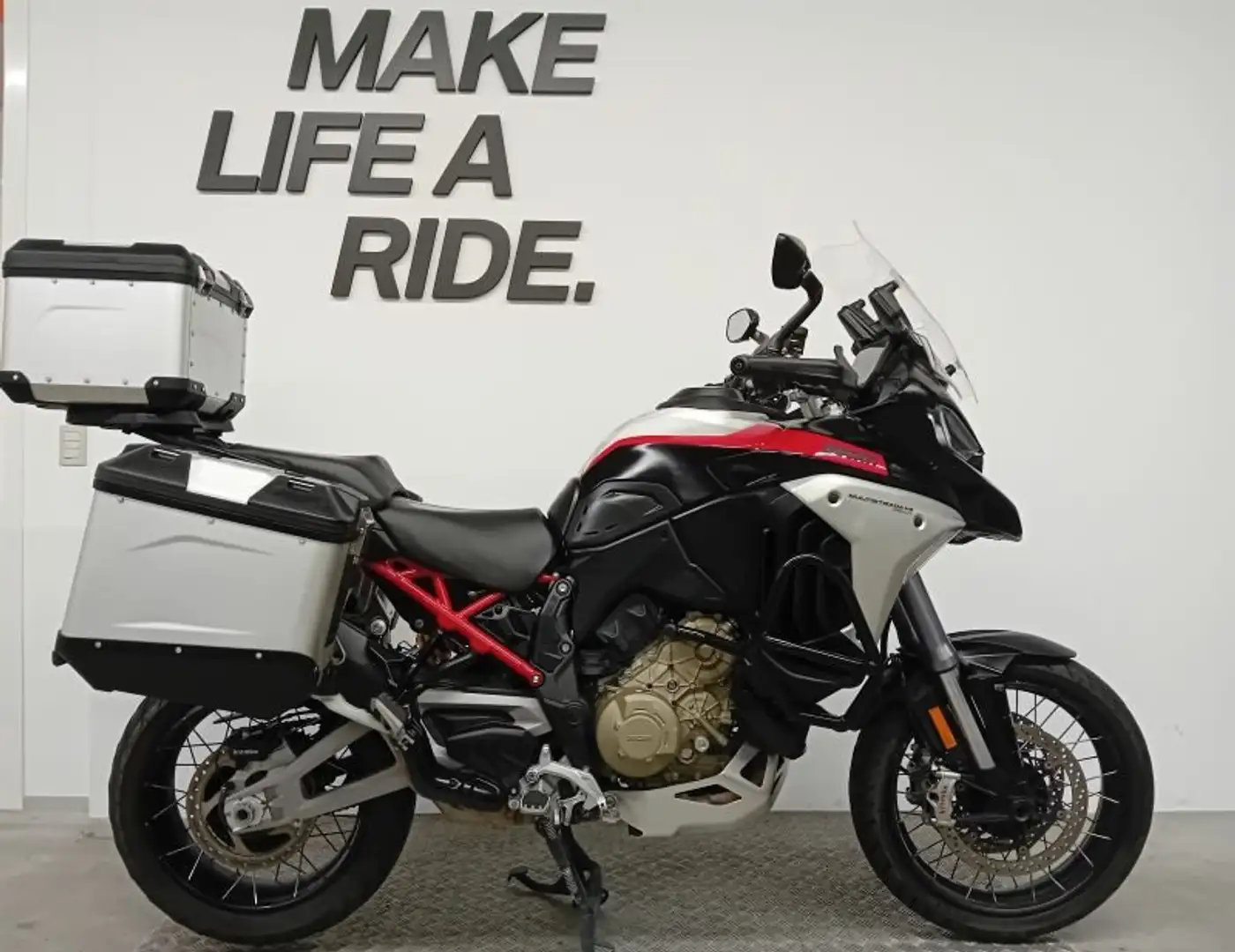 Ducati Multistrada V4 RALLY Nero - 1