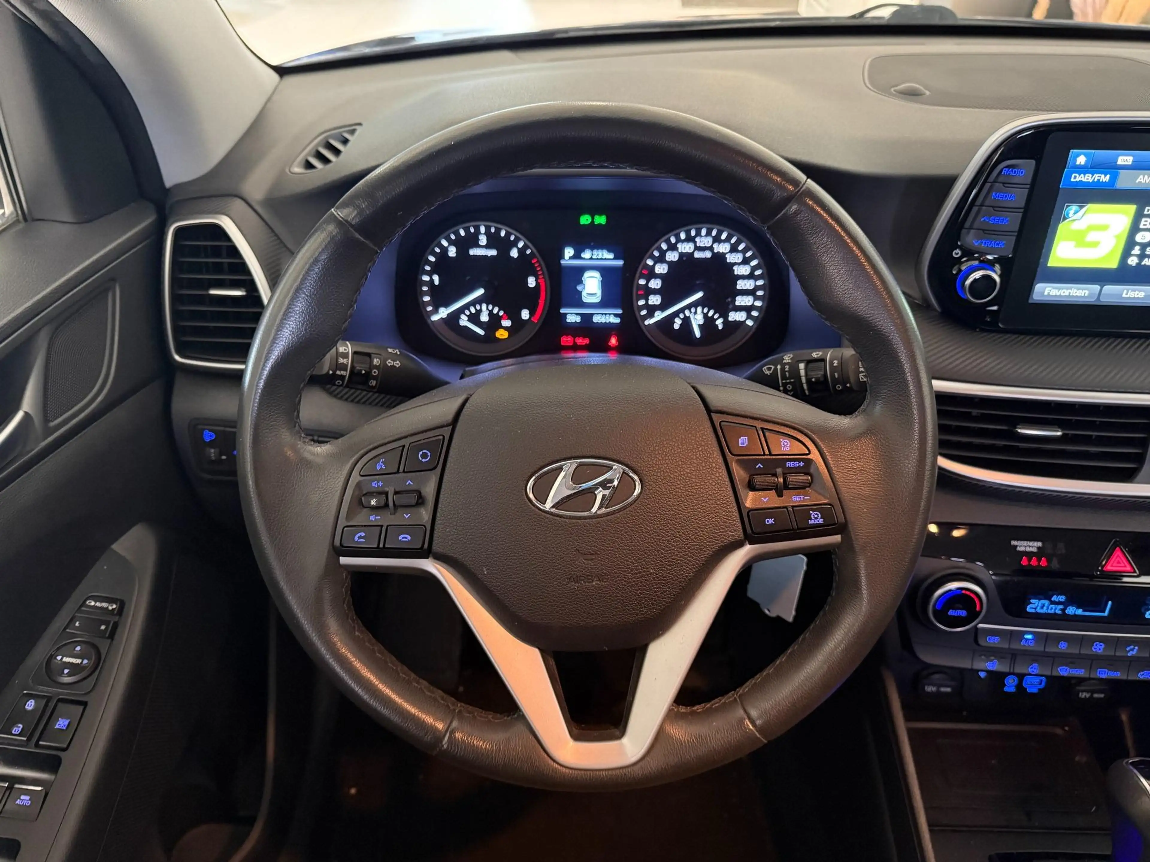 Hyundai TUCSON 1.6 CRDi Trend Allrad 12 Monate Garantie, 2-Zon... — photo 15