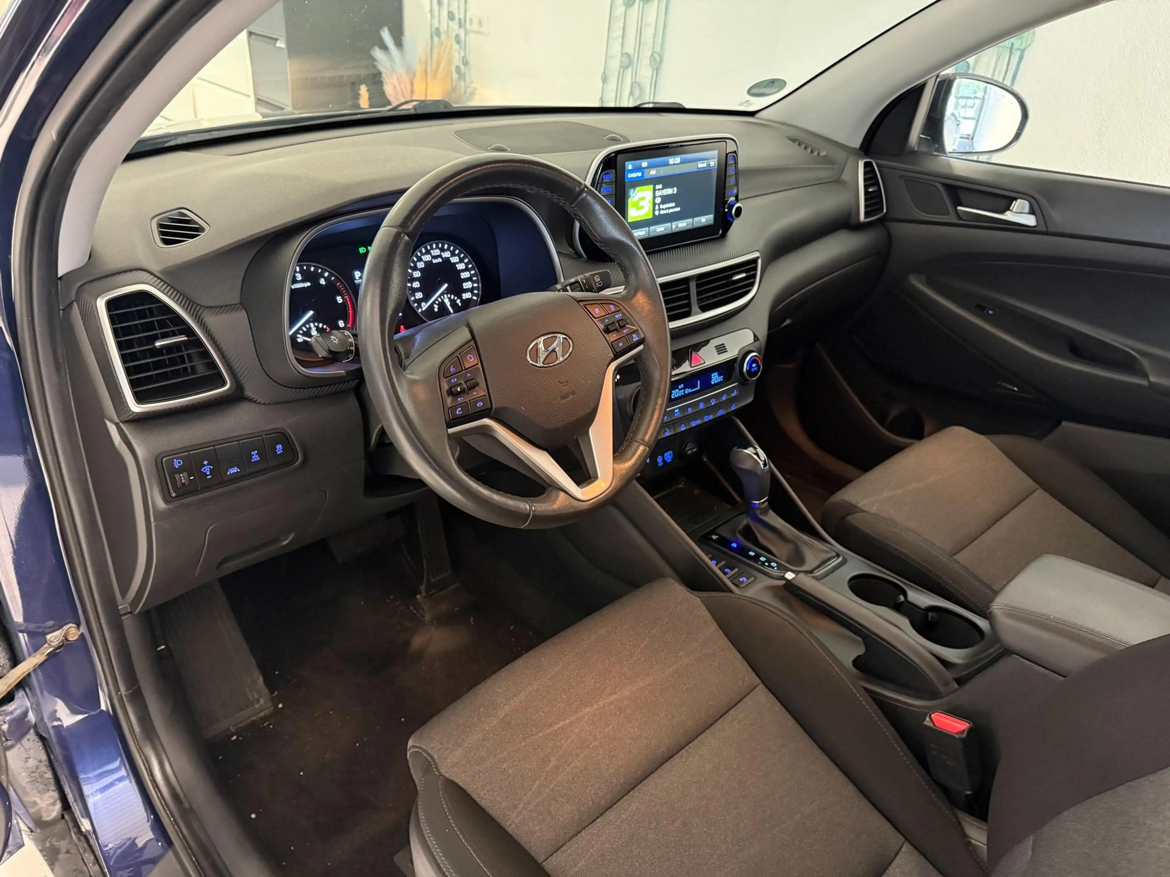 Hyundai TUCSON 1.6 CRDi Trend Allrad 12 Monate Garantie, 2-Zon... — photo 8