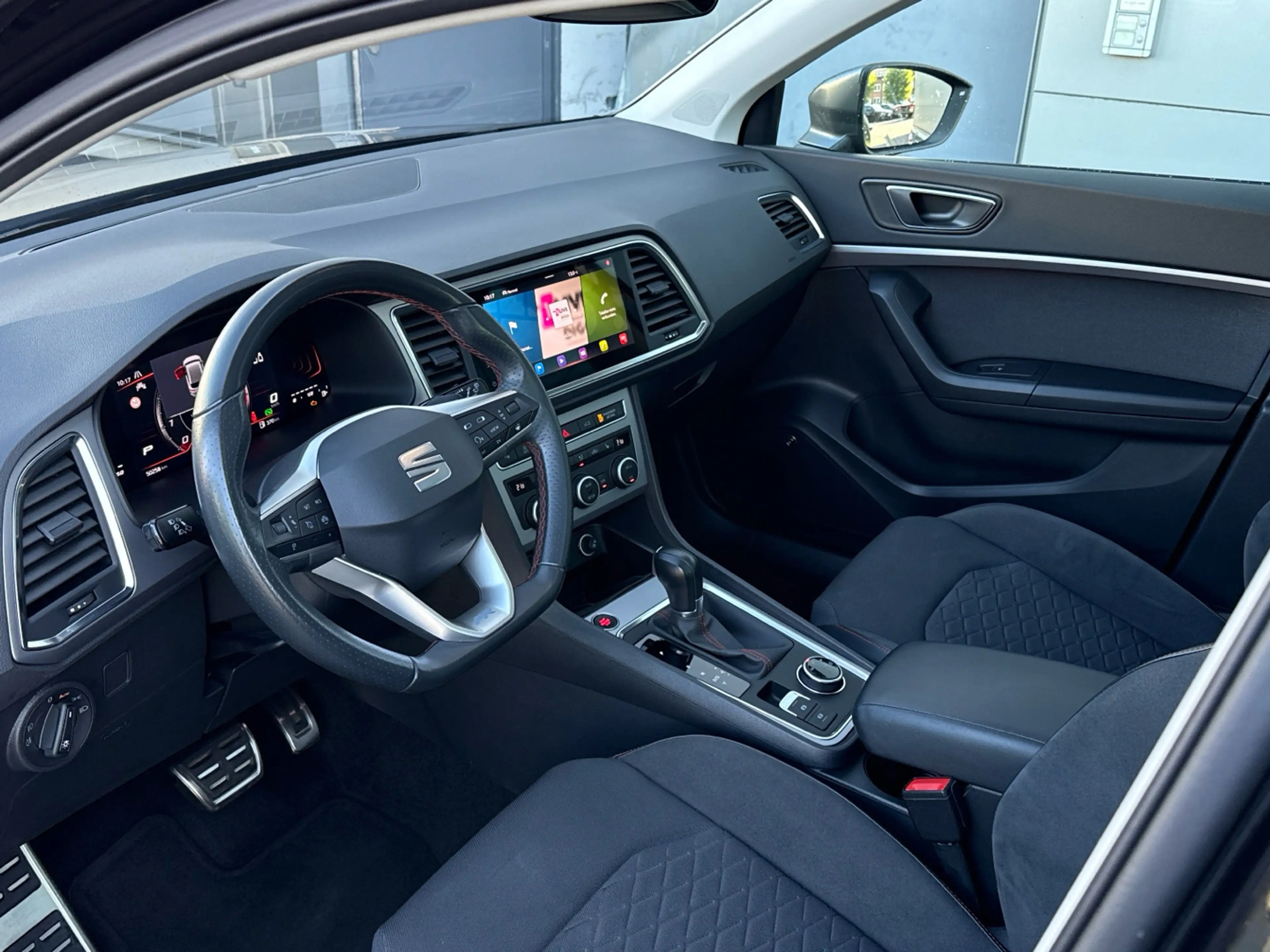 SEAT Ateca FR 1.5 TSI DSG Pano ACC AHK Navi Voll-LED — photo 9