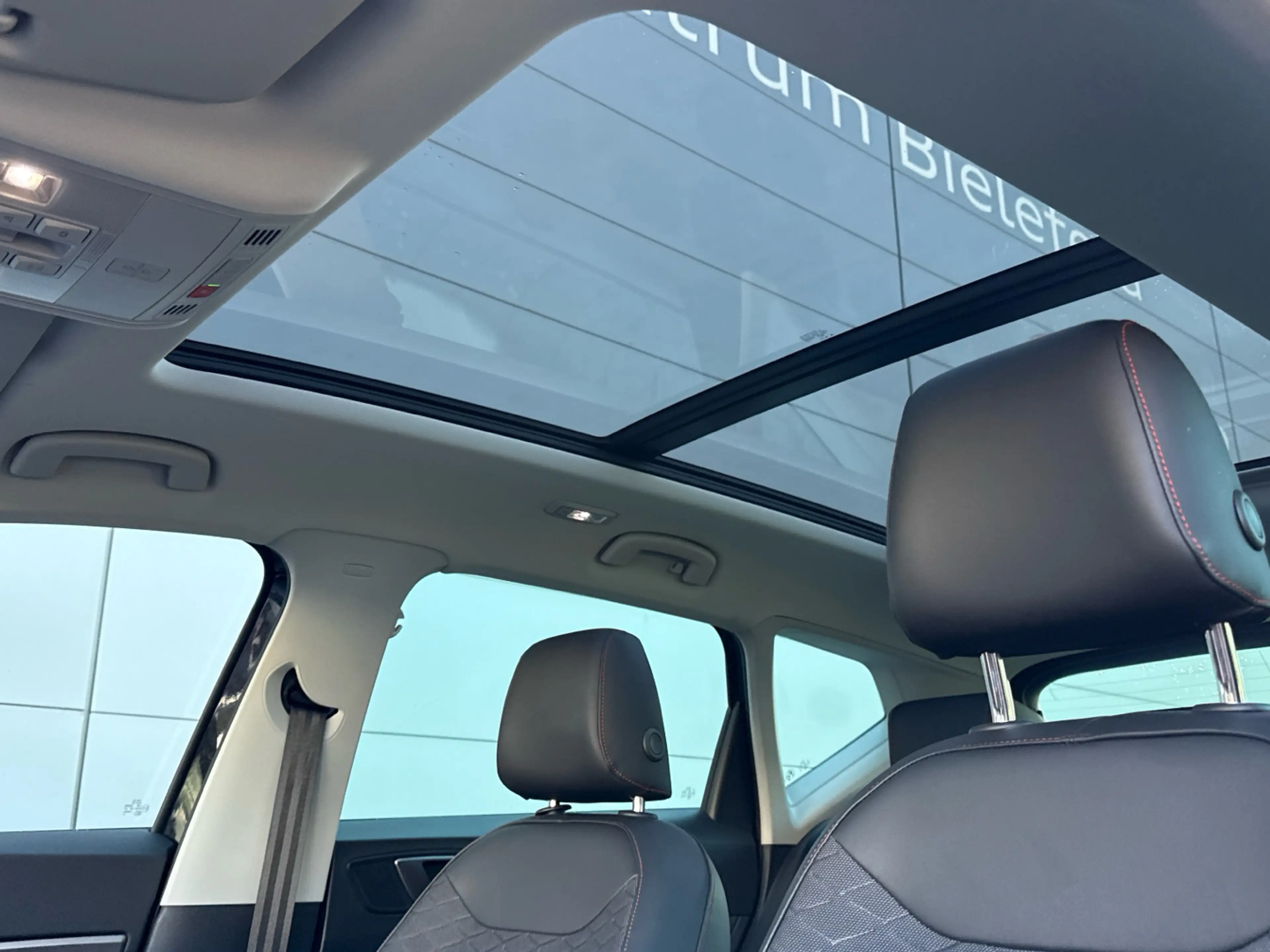 SEAT Ateca FR 1.5 TSI DSG Pano ACC AHK Navi Voll-LED — photo 14
