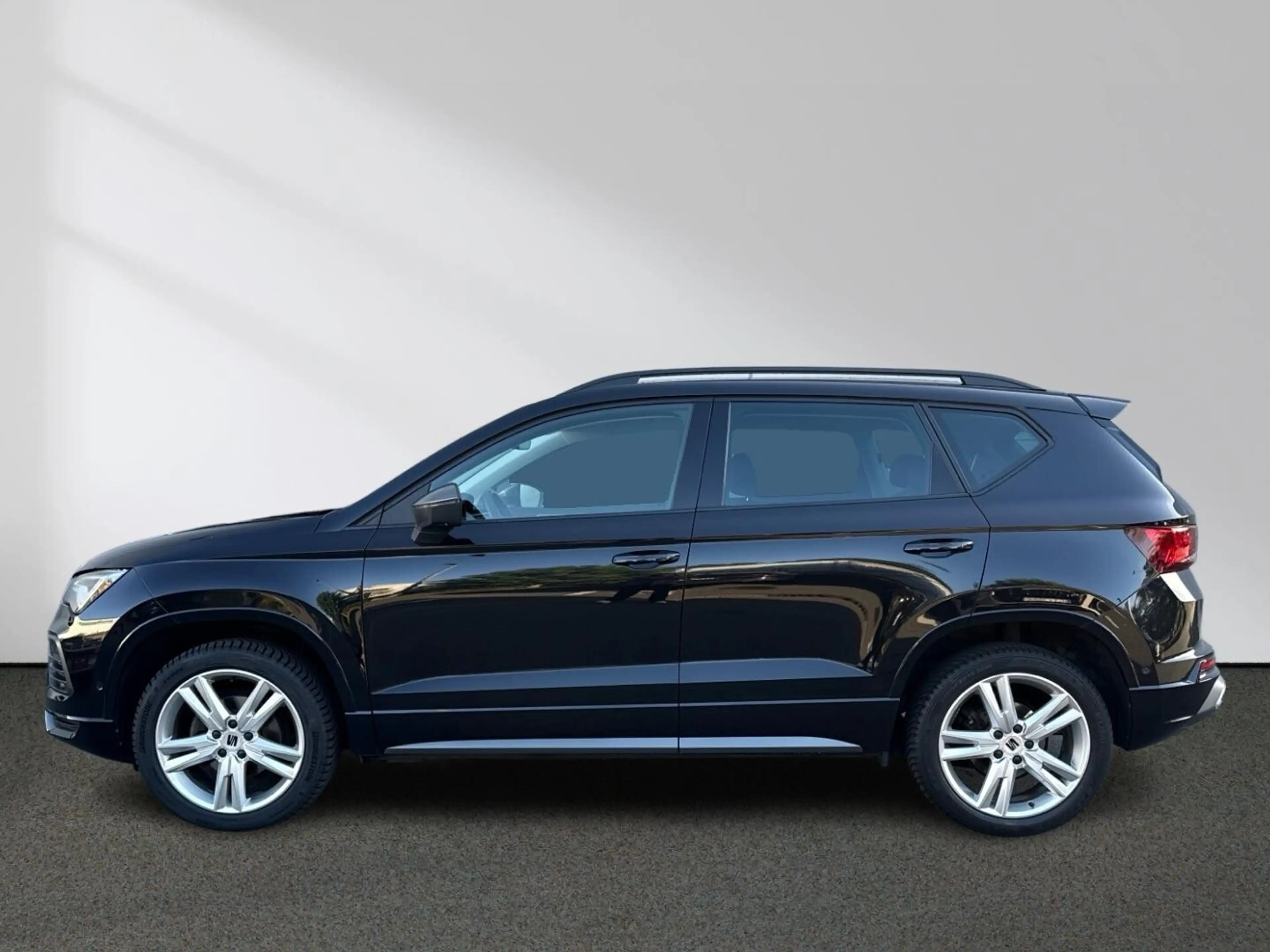 SEAT Ateca FR 1.5 TSI DSG Pano ACC AHK Navi Voll-LED — photo 2