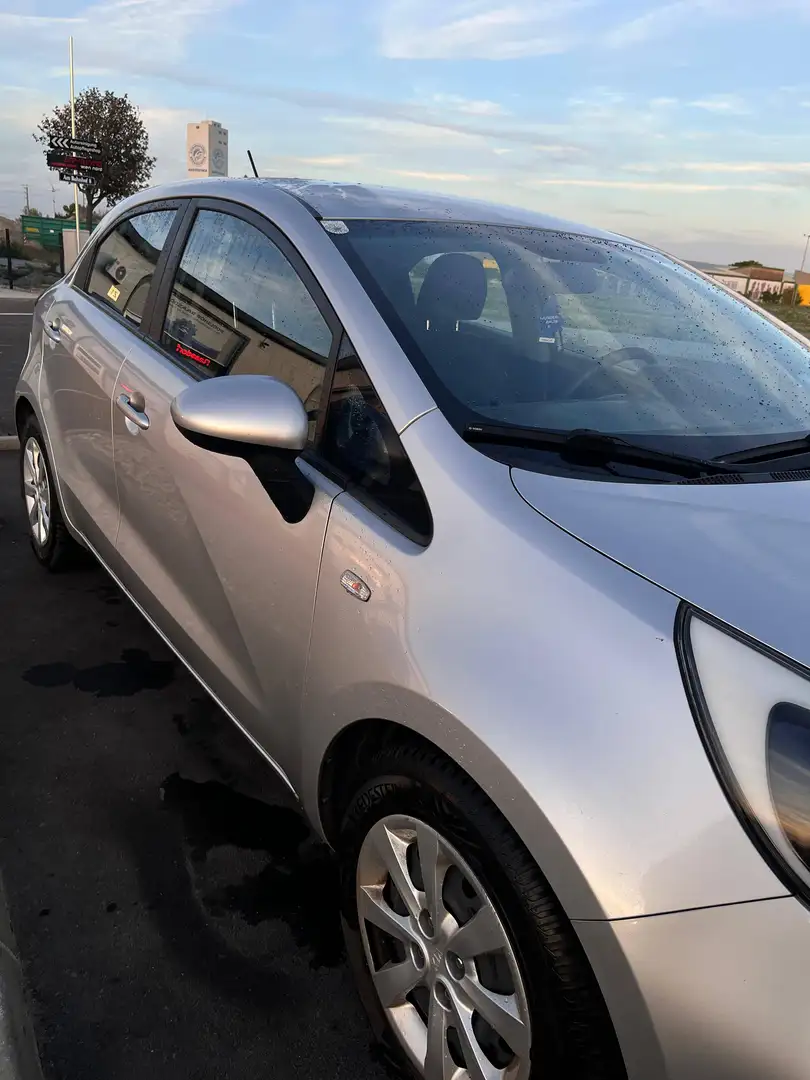 Kia Rio RIO/Titan/1.2/MPI/MT5/85 Silber - 2